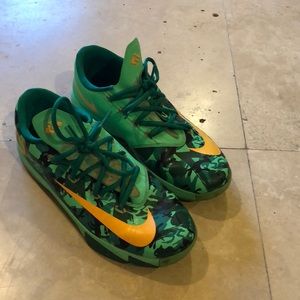 6 1/2 boys size shoes